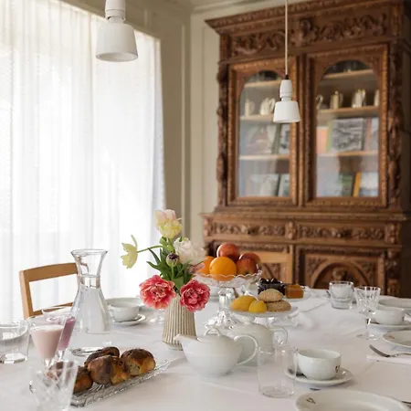 Carisch 住宿加早餐酒店 Riom